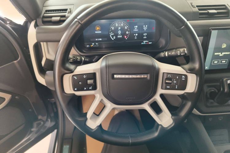 Used Land Rover Defender 2022 110 P400 X-DYNAMIC HSE Steering Wheel