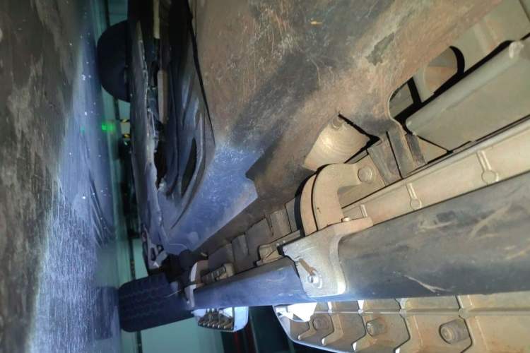 Used Land Rover Defender 2022 110 P400 Dark Edition Chassis Rear Right
