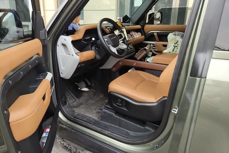 Used Land Rover Defender  Driver Seat