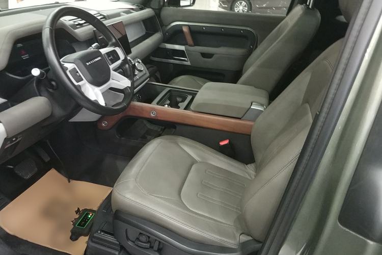 Used Land Rover Defender 2022 90 2.0T P300 SE Left Front Seat