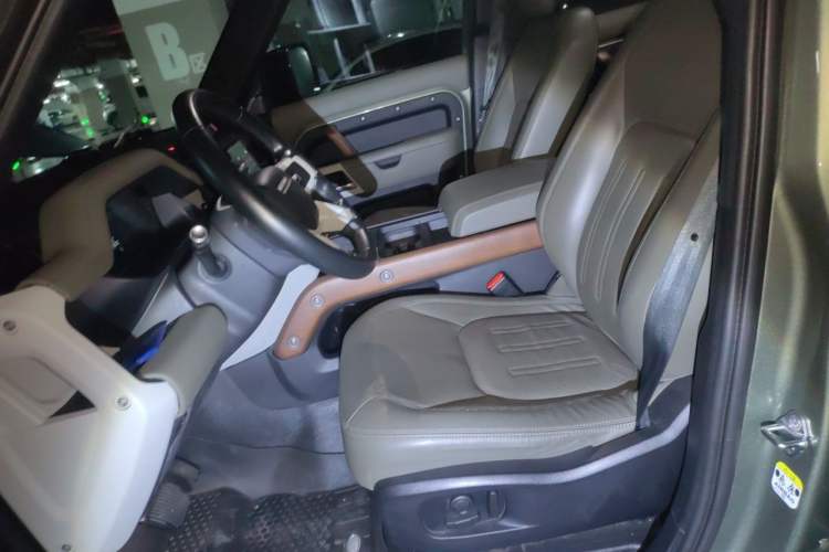 Used Land Rover Defender 2022 110 P400 Dark Edition Left Front Seat
