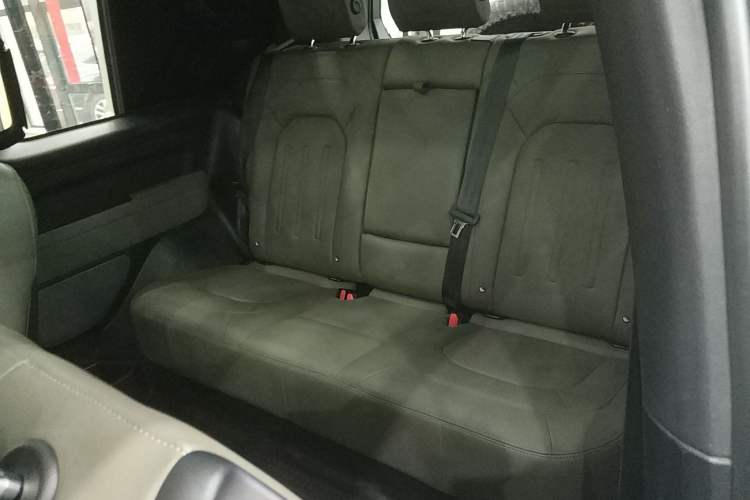 Used Land Rover Defender 2022 90 2.0T P300 SE Left Rear Seat