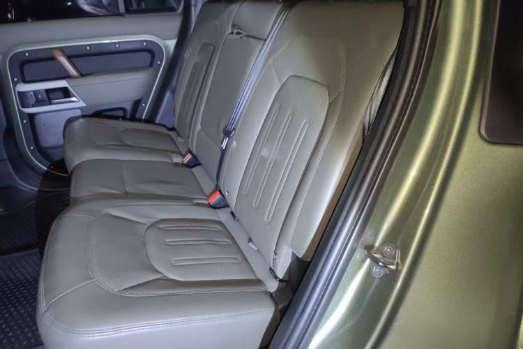 Used Land Rover Defender 2022 110 P400 Dark Edition Left Rear Seat