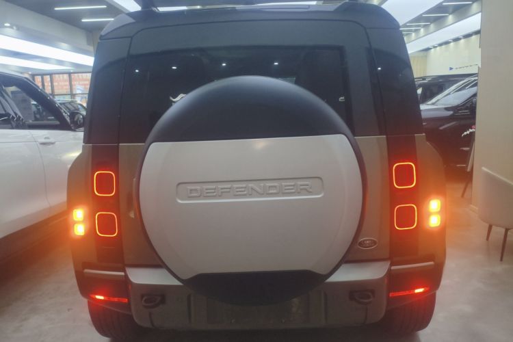 Used Land Rover Defender 2022 90 2.0T P300 X-DYNAMIC HSE Rear