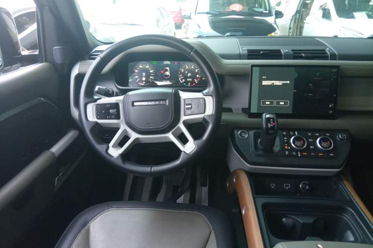 Used Land Rover Defender 2022 110 P400 X-DYNAMIC HSE Steering Wheel