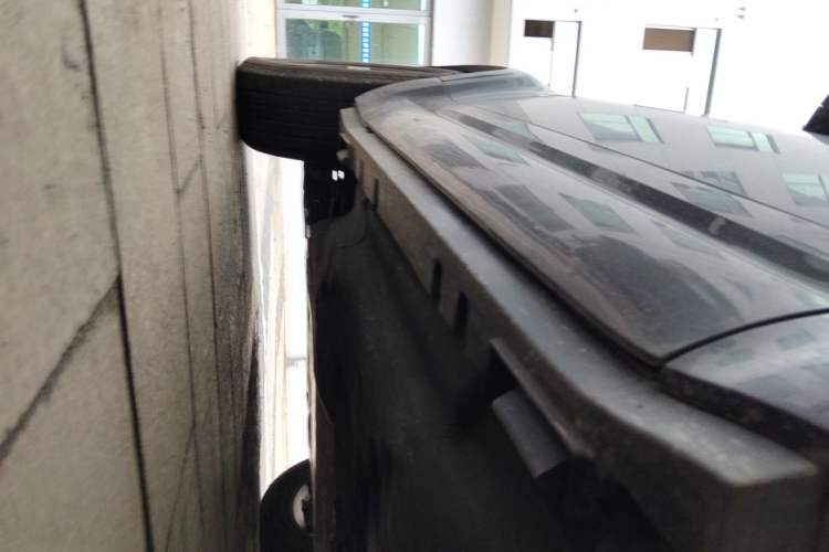 Used Land Rover Defender 2022 90 2.0T P300 X-DYNAMIC HSE Chassis Rear Left