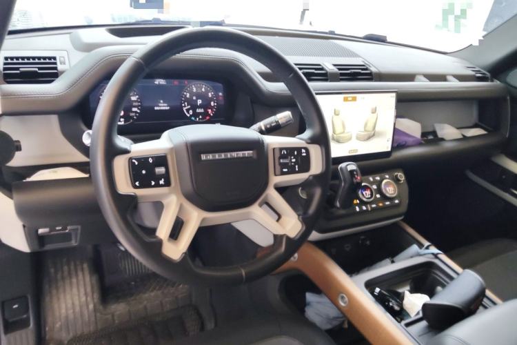 Used Land Rover Defender 2022 90 2.0T P300 X-DYNAMIC HSE Steering Wheel