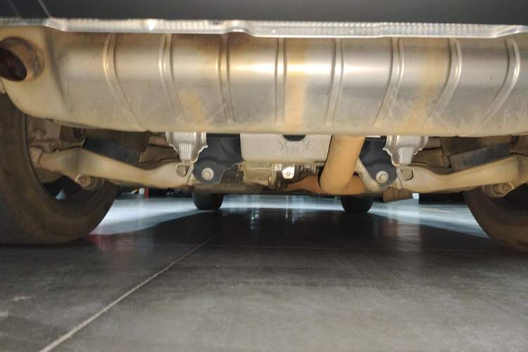 Used Land Rover Defender 2022 110 P400 X-DYNAMIC HSE Chassis Rear