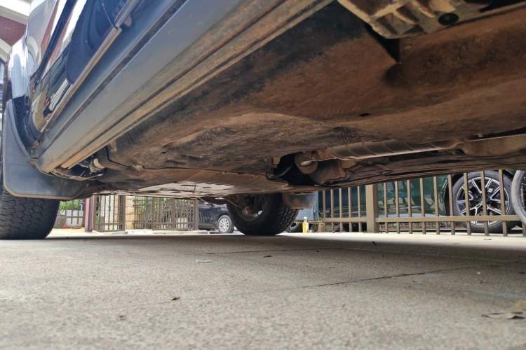 Used Land Rover Defender 2022 110 P400 X-DYNAMIC HSE Chassis Rear Left