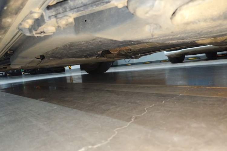 Used Land Rover Defender 2022 110 P400 X-DYNAMIC HSE Chassis Rear Left