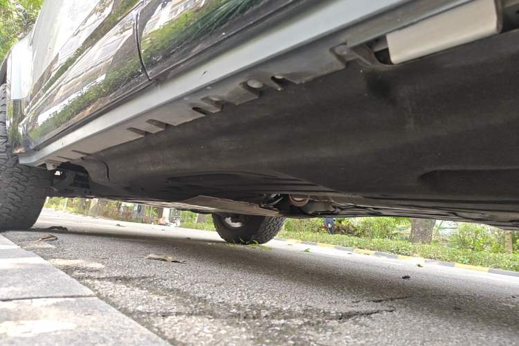Used Land Rover Defender 2022 110 P400 X-DYNAMIC HSE Chassis Rear Left