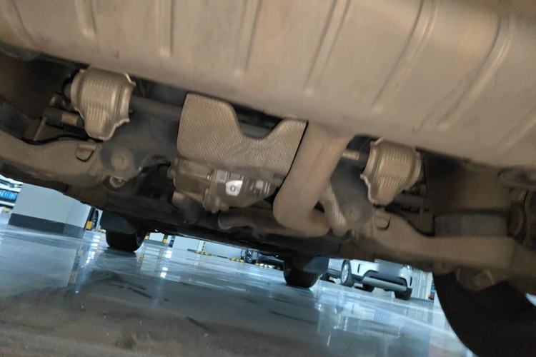 Used Land Rover Defender 2022 110 P400 X-DYNAMIC HSE Chassis Rear