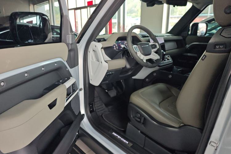Used Land Rover Defender 2022 90 3.0T P400 XS Driver Seat