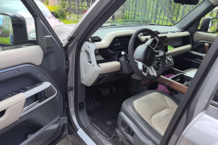 Used Land Rover Defender 2022 110 P400 X-DYNAMIC HSE Driver Seat