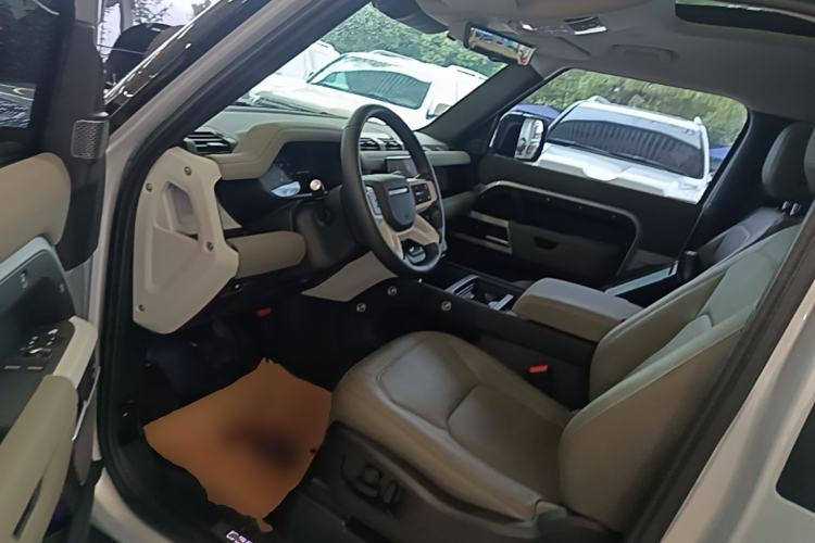 Used Land Rover Defender 2022 90 3.0T P400 XS Driver Seat
