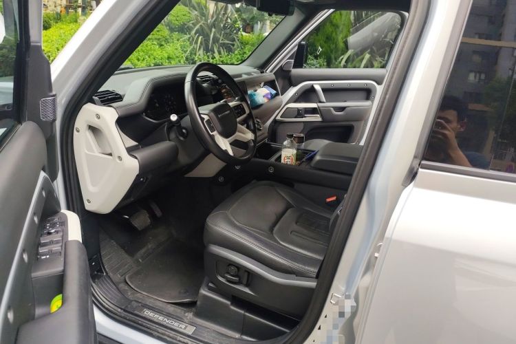 Used Land Rover Defender 2022 110 P400 X-DYNAMIC HSE Driver Seat