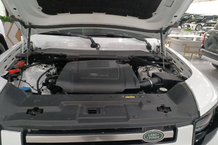 Used Land Rover Defender 2022 90 2.0T P300 Tiger-Power Ambition Edition Engine Bay
