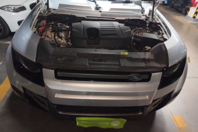 Used Land Rover Defender 2022 110 P400 X-DYNAMIC HSE Engine Bay