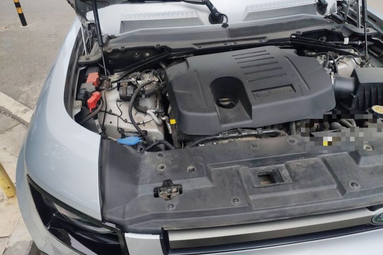 Used Land Rover Defender 2022 110 P400 X-DYNAMIC HSE Engine Bay Right