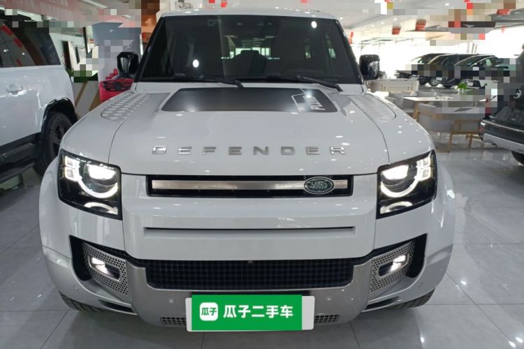 Used Land Rover Defender 2022 90 2.0T P300 Tiger-Power Ambition Edition Exterior 1