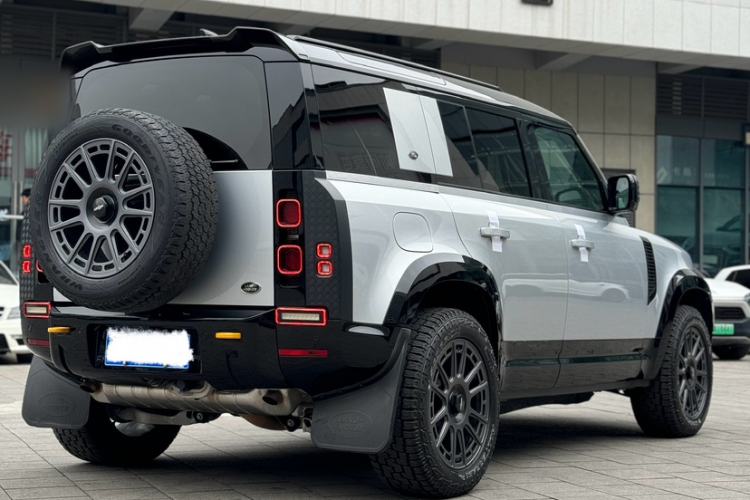 Used Land Rover Defender 2022 110 P400 Dark Edition Exterior 1