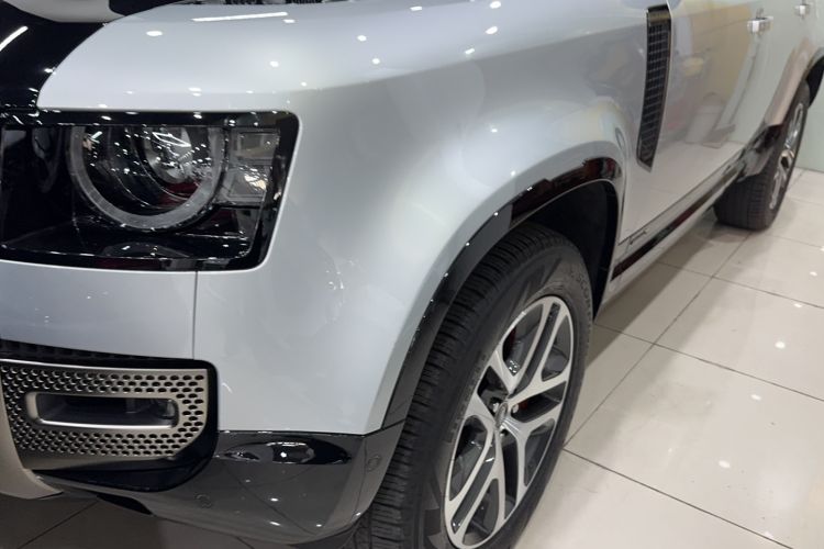 Used Land Rover Defender 2022 110 P400 X Exterior 5