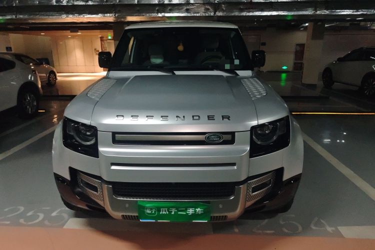 Used Land Rover Defender 2022 90 2.0T P300 Tiger-Power Ambition Edition Front