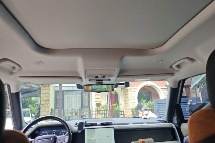Used Land Rover Defender 2022 110 P400 X-DYNAMIC HSE Headliner