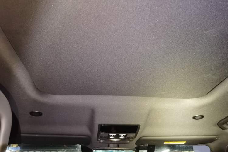 Used Land Rover Defender 2022 110 P400 X-DYNAMIC HSE Headliner