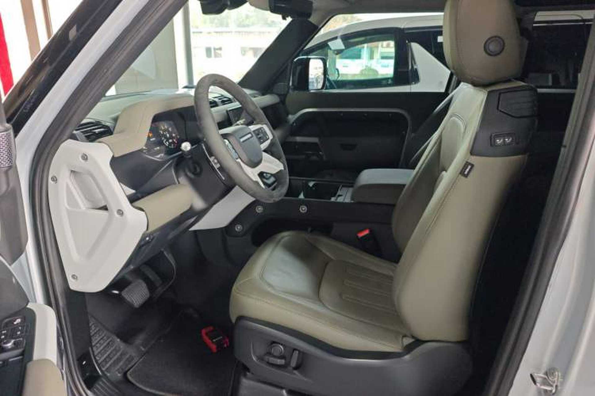 Used Land Rover Defender 2022 90 3.0T P400 XS Left Front Seat