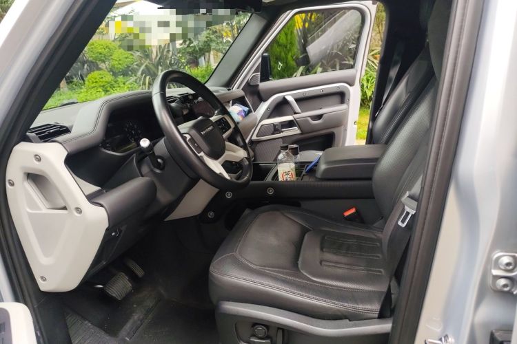 Used Land Rover Defender 2022 110 P400 X-DYNAMIC HSE Left Front Seat