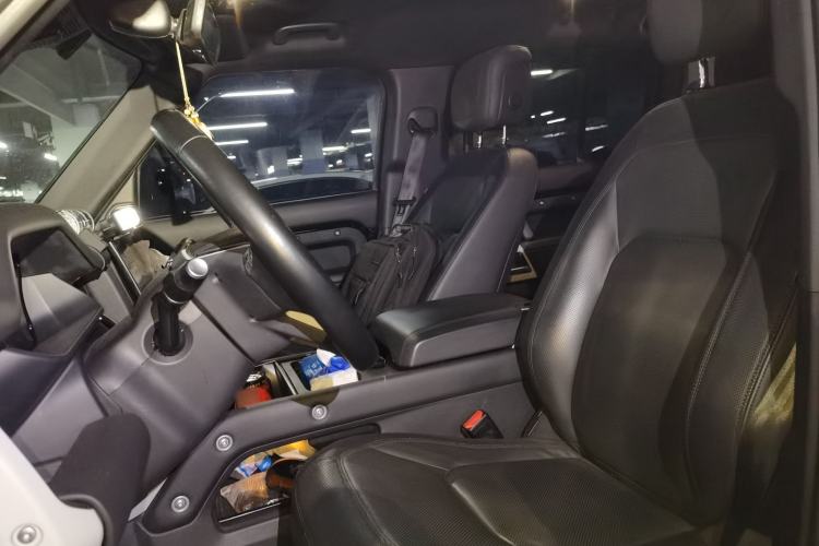 Used Land Rover Defender 2022 110 P400 X-DYNAMIC HSE Left Front Seat