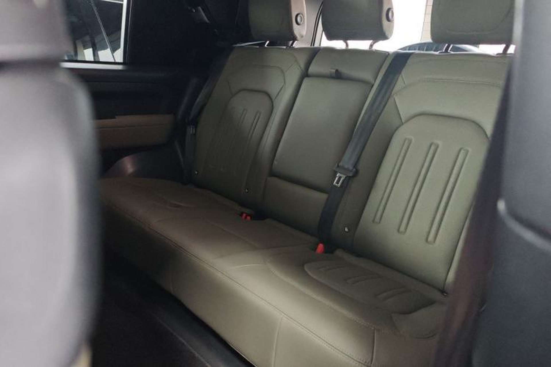 Used Land Rover Defender 2022 90 3.0T P400 XS Left Rear Seat