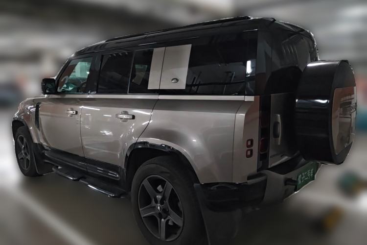 Used Land Rover Defender 2022 110 P400 X-DYNAMIC HSE Rear Left 45 Deg
