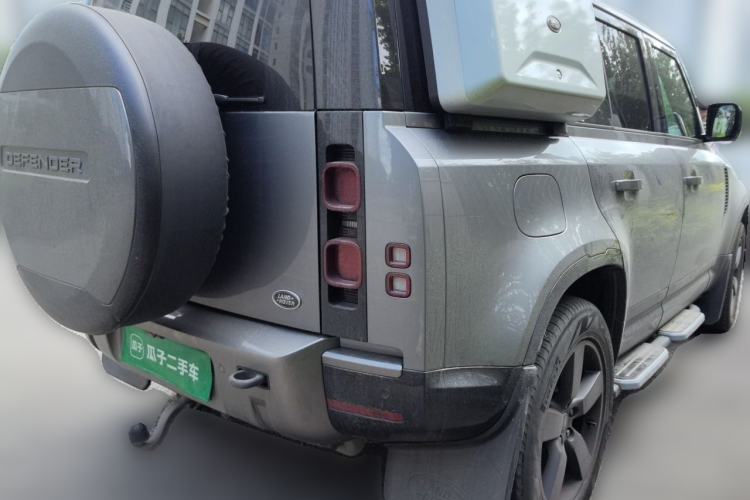 Used Land Rover Defender 2022 110 P400 X-DYNAMIC HSE Rear Right 45 Deg