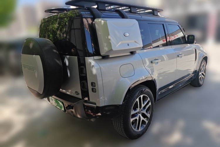 Used Land Rover Defender 2022 110 P400 X Rear Right 45 Deg