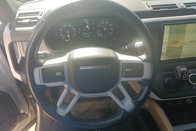 Used Land Rover Defender 2022 110 P400 Dark Edition Steering Wheel