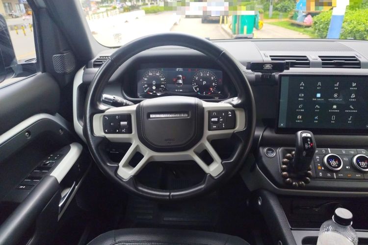 Used Land Rover Defender 2022 110 P400 X-DYNAMIC HSE Steering Wheel