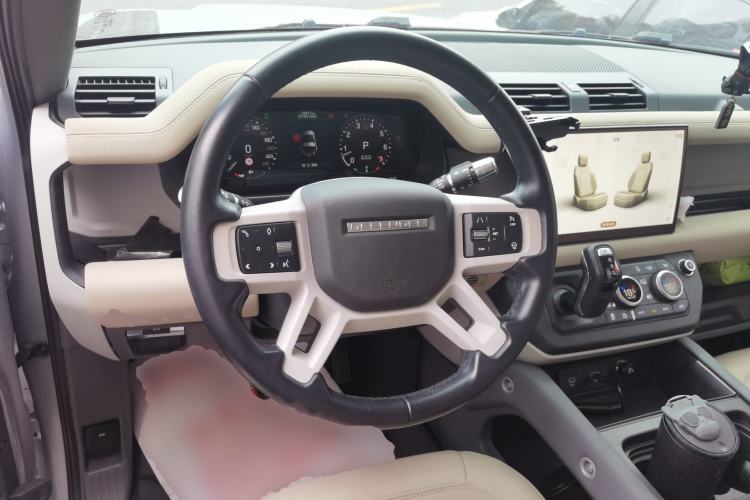 Used Land Rover Defender 2022 90 3.0T P400 XS Steering Wheel