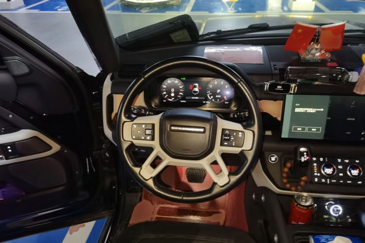 Used Land Rover Defender 2022 110 P400 X-DYNAMIC HSE Steering Wheel
