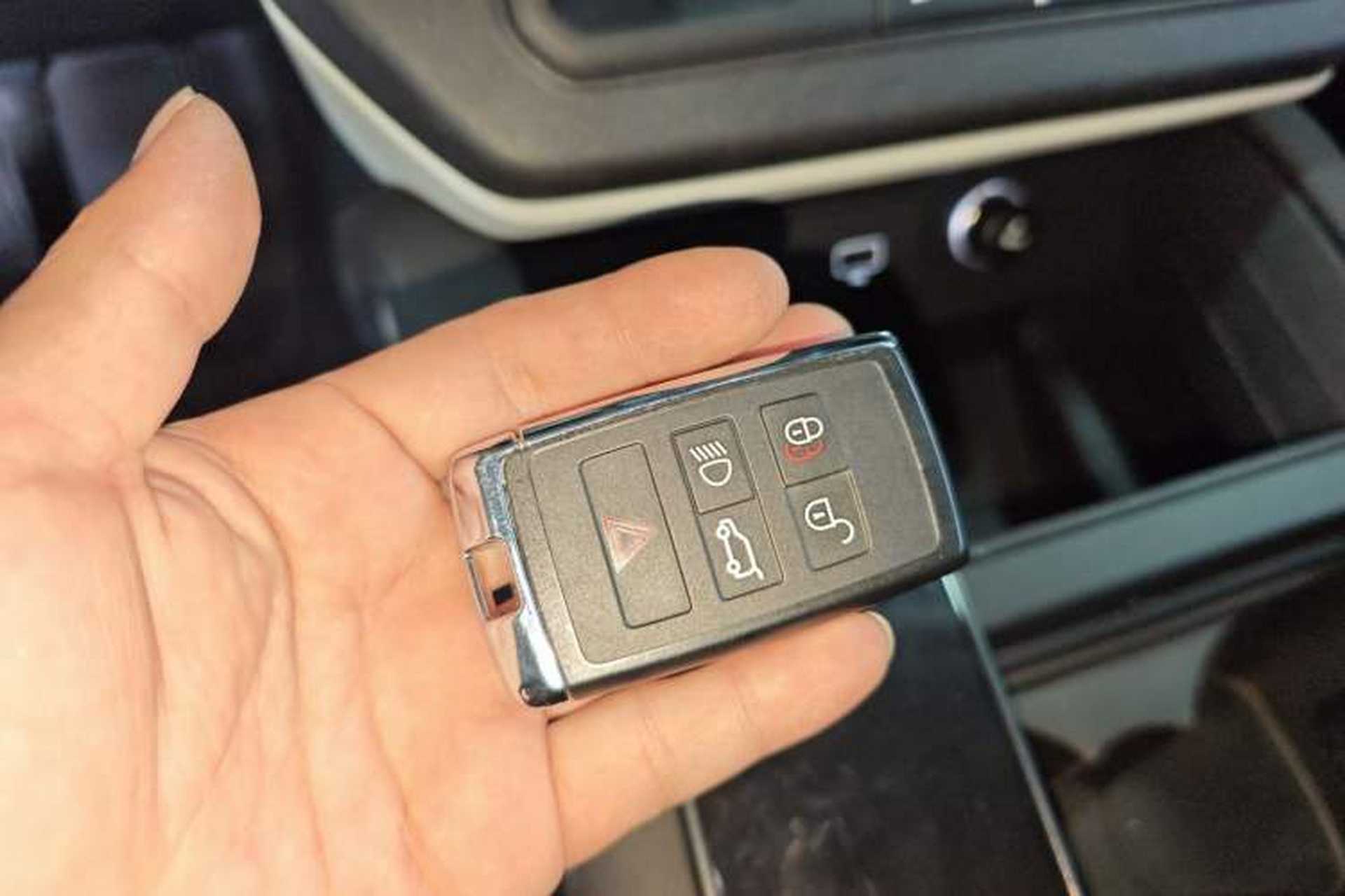 Used Land Rover Defender 2022 90 3.0T P400 XS Vehicle Key