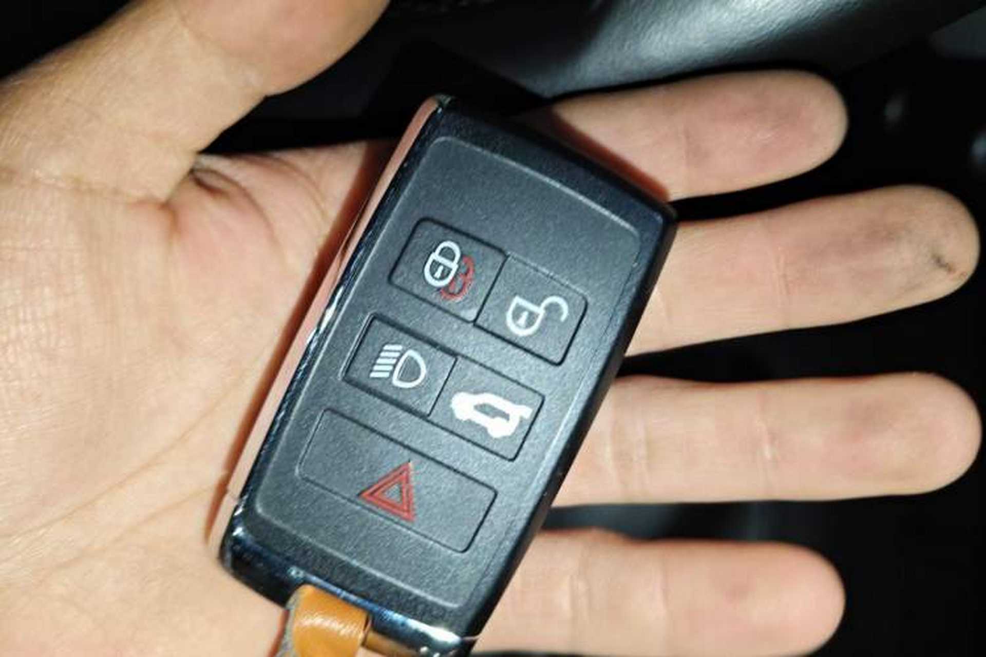 Used Land Rover Defender 2022 110 P400 X-DYNAMIC HSE Vehicle Key