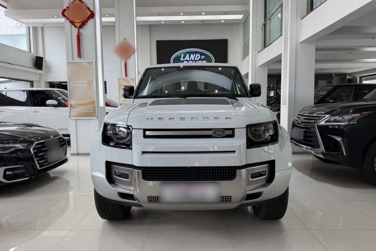 Used Land Rover Defender 2022 90 2.0T P300 Tiger-Power Ambition Edition Exterior 1