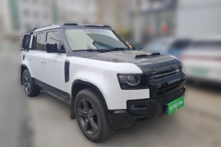Used Land Rover Defender 2022 110 P400 X-DYNAMIC HSE Front Right 45 Deg