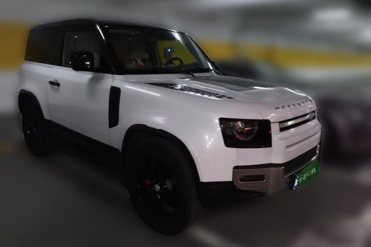 Used Land Rover Defender 2022 90 2.0T P300 Tiger-Power Ambition Edition Front Right 45 Deg