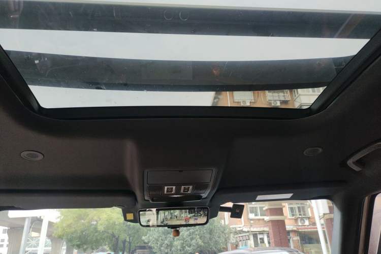 Used Land Rover Defender 2022 110 P400 X Headliner