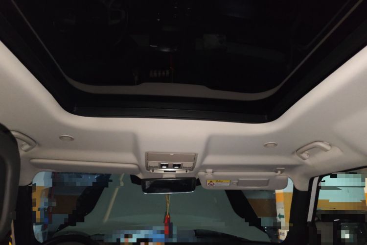 Used Land Rover Defender 2022 110 P400 X-DYNAMIC HSE Headliner