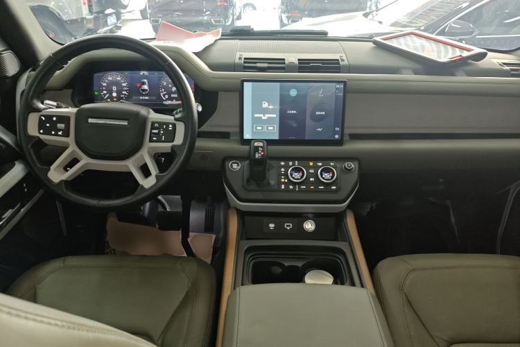 Used Land Rover Defender 2022 110 P400 Dark Edition Interior 2