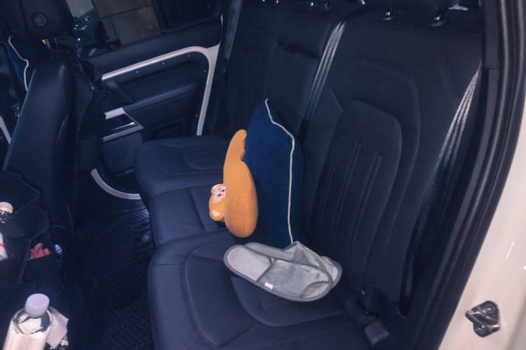 Used Land Rover Defender 2022 90 3.0T P400 Dark Edition Left Rear Seat