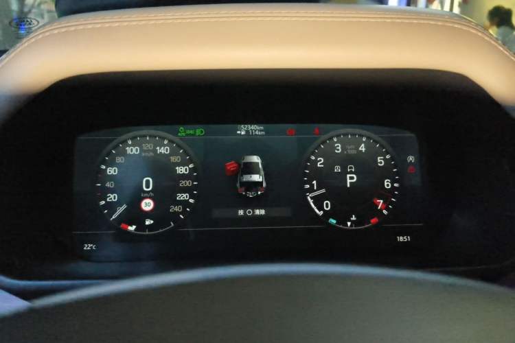 Used Land Rover Defender 2022 90 2.0T P300 Tiger-Power Ambition Edition Odometer Close Up